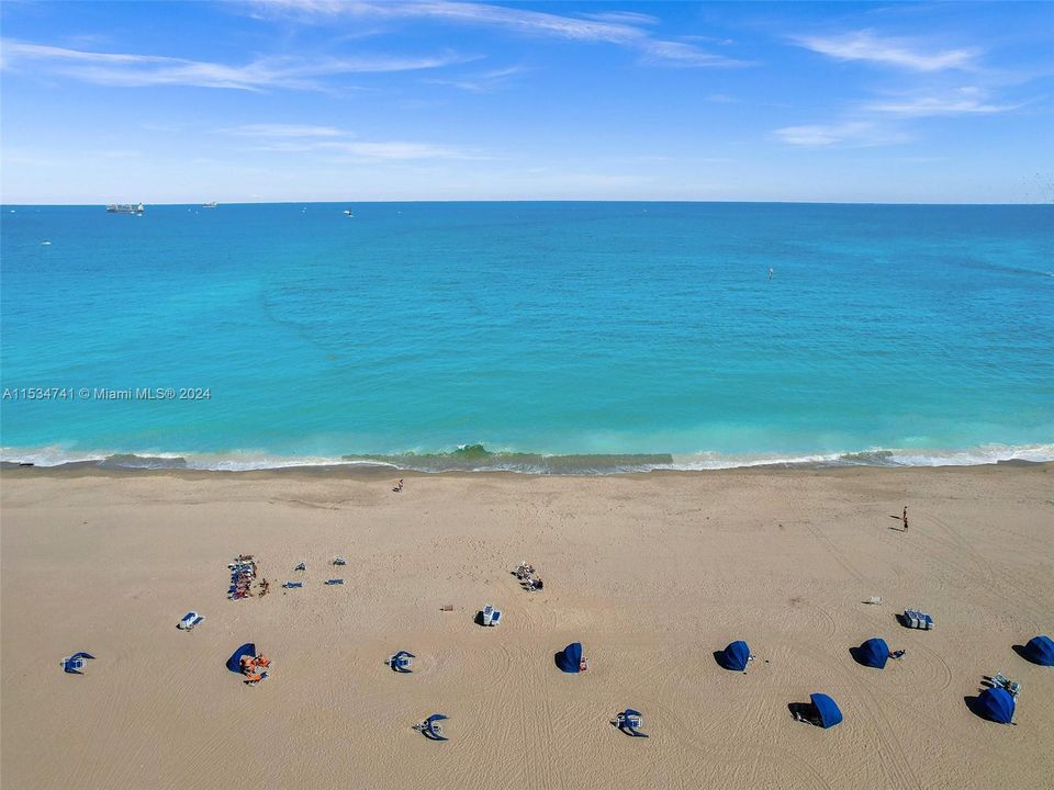 Recently Sold: $1,200,000 (2 beds, 2 baths, 2011 Square Feet)