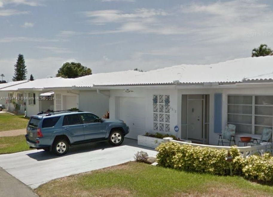 Vendido Recientemente: $315,000 (2 camas, 2 baños, 1660 Pies cuadrados)