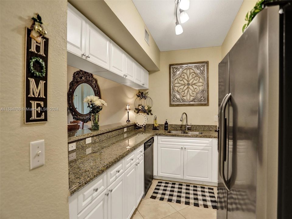 Granite Counters in Your Kitchen!