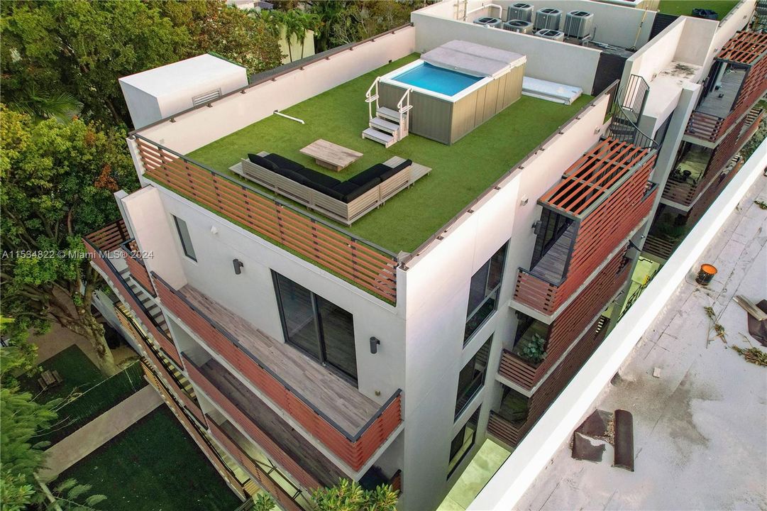 Recientemente alquilado: $6,300 (2 camas, 2 baños, 1242 Pies cuadrados)