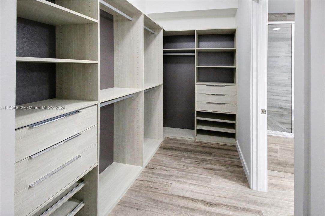 Recientemente alquilado: $6,300 (2 camas, 2 baños, 1242 Pies cuadrados)