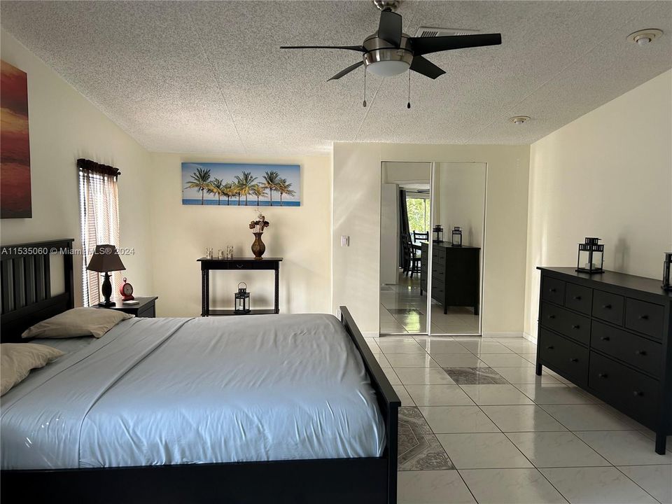 Recently Rented: $3,000 (3 beds, 2 baths, 1456 Square Feet)