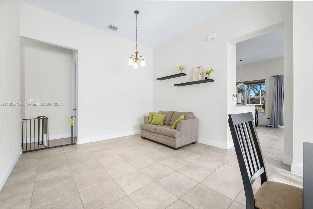 Recently Sold: $578,999 (4 beds, 3 baths, 2065 Square Feet)