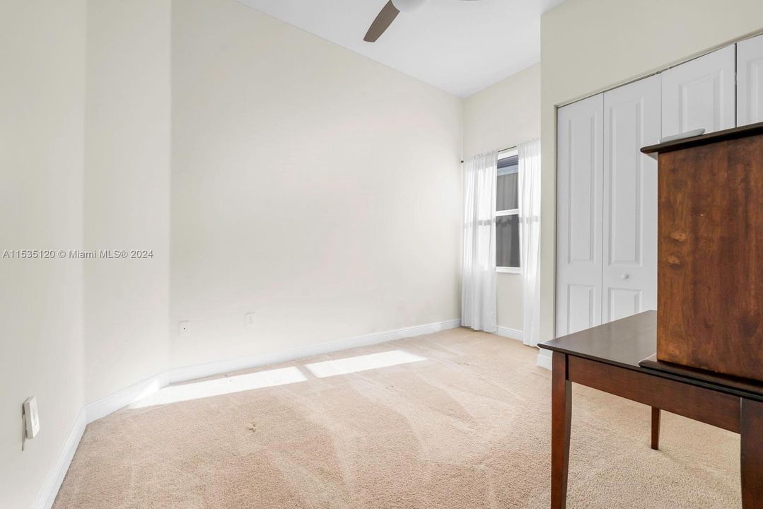 Recently Sold: $578,999 (4 beds, 3 baths, 2065 Square Feet)