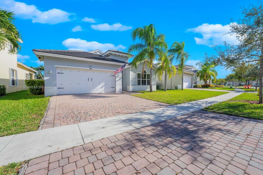 Recently Sold: $578,999 (4 beds, 3 baths, 2065 Square Feet)