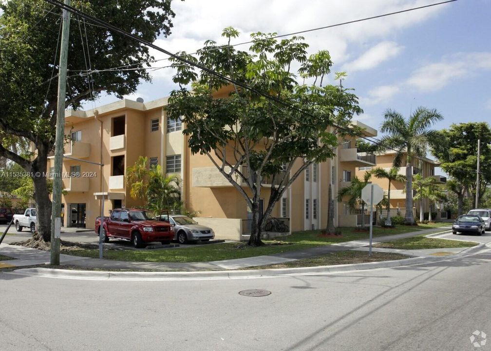 Vendido Recientemente: $6,200,000 (0 camas, 0 baños, 0 Pies cuadrados)