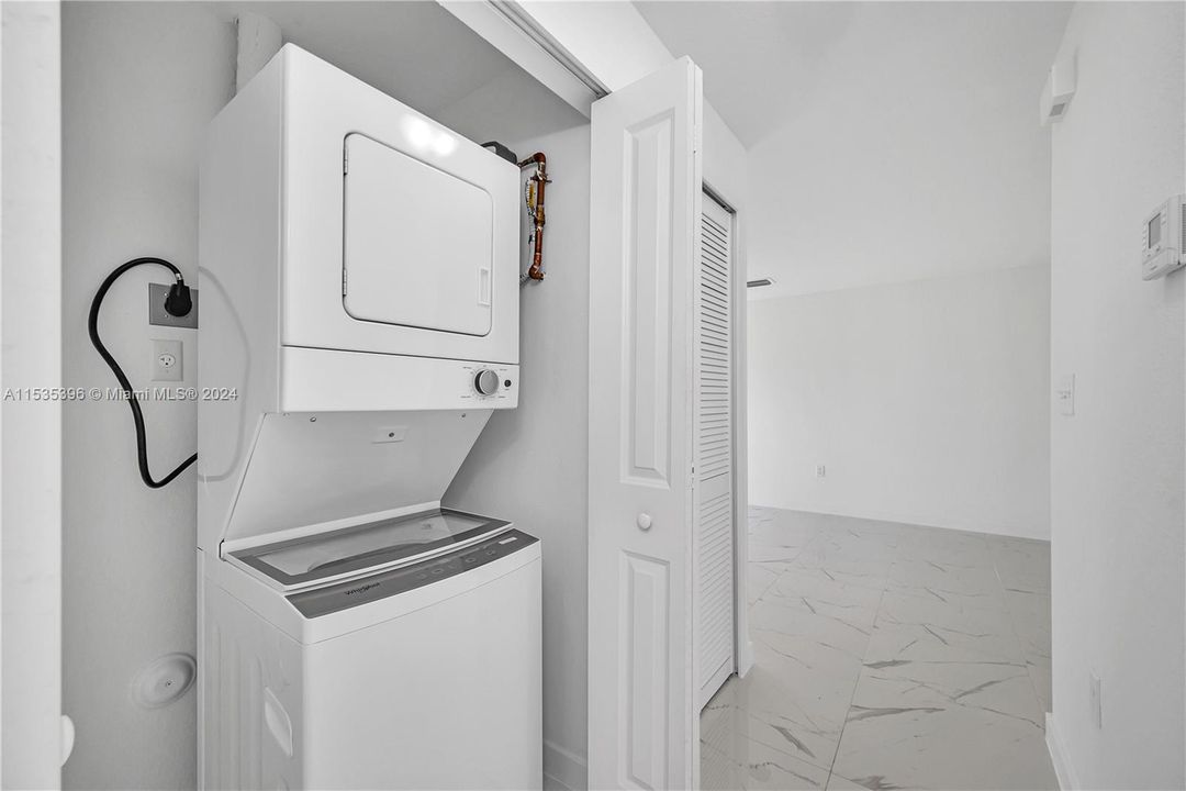 最近租的: $3,000 (3 贝兹, 2 浴室, 0 平方英尺)