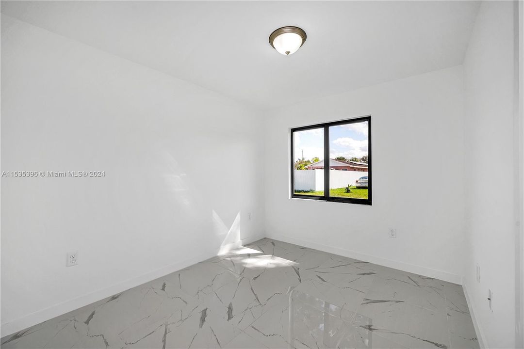 最近租的: $3,000 (3 贝兹, 2 浴室, 0 平方英尺)