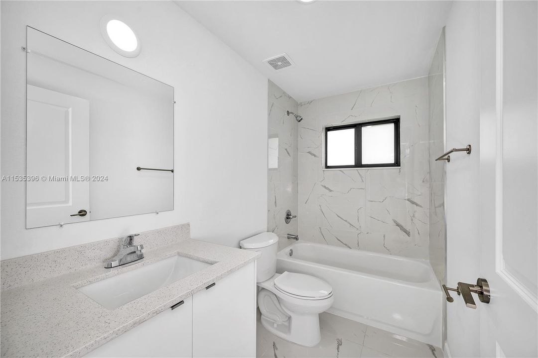 最近租的: $3,000 (3 贝兹, 2 浴室, 0 平方英尺)