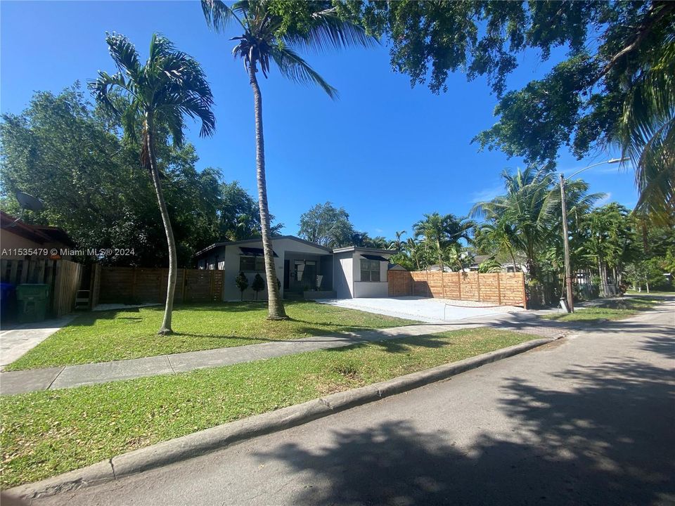 Experience the charm and convenience of living in Miami's vibrant Innovation District with this beautiful property located at 220 NE 84th St, Miami, FL 33138-3919. This inviting home offers a comfortable living space of 1,271 square feet, nestled on a generous lot size of 6,300 square feet.
