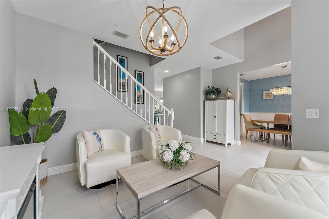 Recently Sold: $1,400,000 (5 beds, 3 baths, 3268 Square Feet)