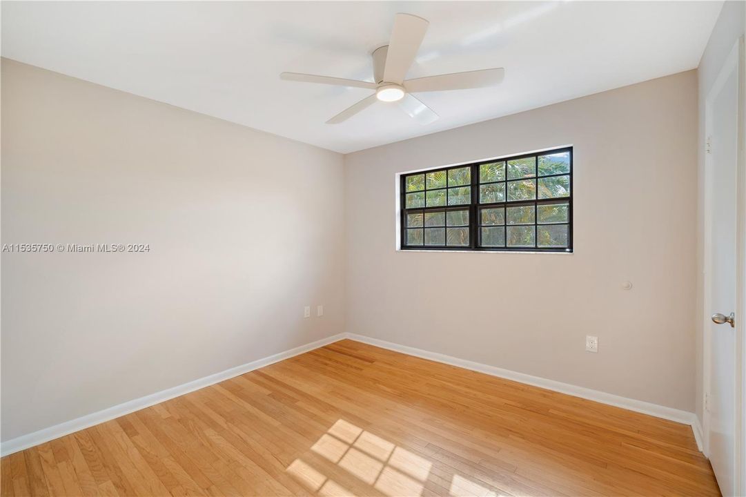 Recently Sold: $484,000 (2 beds, 2 baths, 1450 Square Feet)