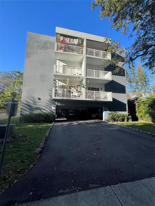 Недавно арендовано: $1,700 (1 спален, 1 ванн, 666 Квадратных фут)