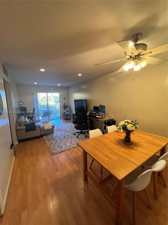 Недавно арендовано: $1,700 (1 спален, 1 ванн, 666 Квадратных фут)