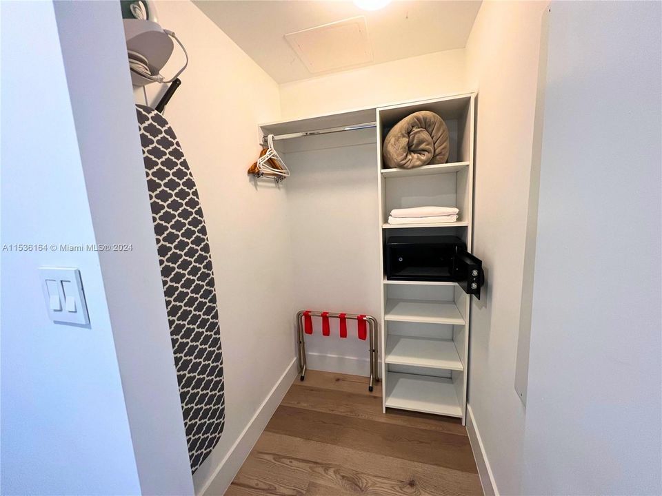 Recently Sold: $528,000 (2 beds, 2 baths, 1020 Square Feet)