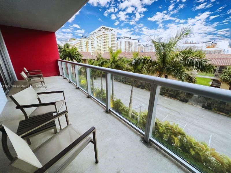 Recently Sold: $528,000 (2 beds, 2 baths, 1020 Square Feet)