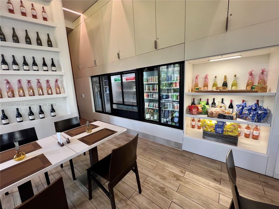 Recently Sold: $528,000 (2 beds, 2 baths, 1020 Square Feet)