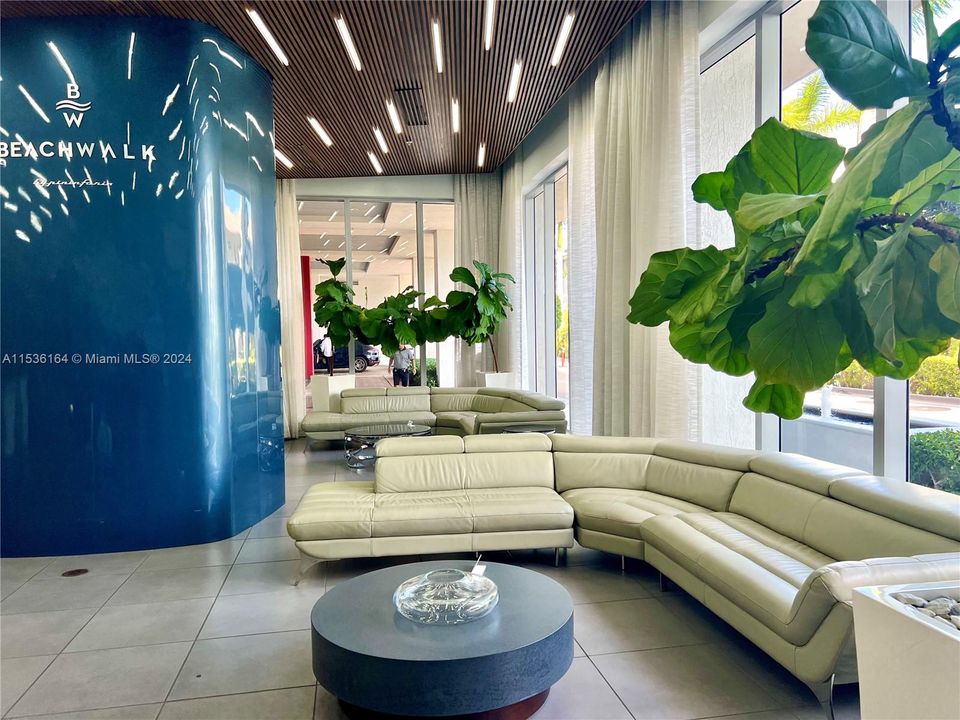 Recently Sold: $528,000 (2 beds, 2 baths, 1020 Square Feet)