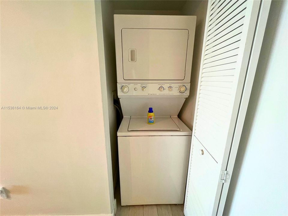 Recently Sold: $528,000 (2 beds, 2 baths, 1020 Square Feet)