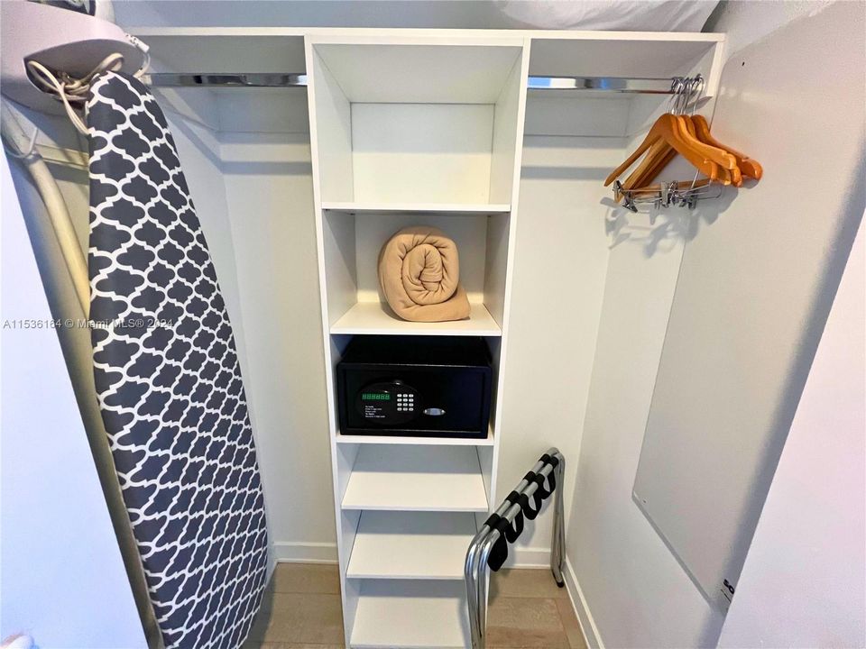 Recently Sold: $528,000 (2 beds, 2 baths, 1020 Square Feet)