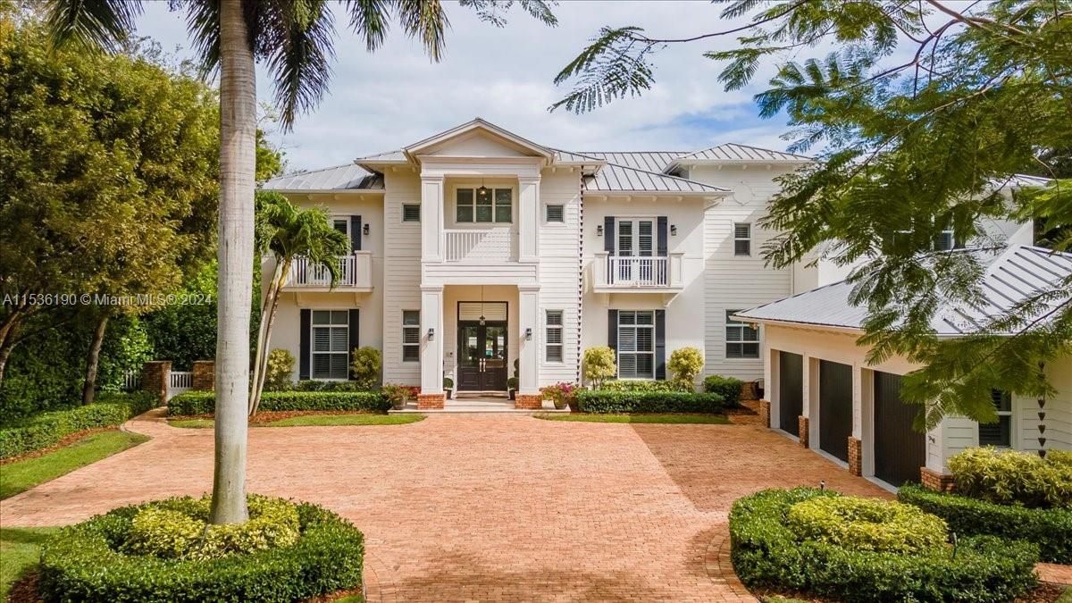 Vendido Recientemente: $7,850,000 (8 camas, 9 baños, 7954 Pies cuadrados)