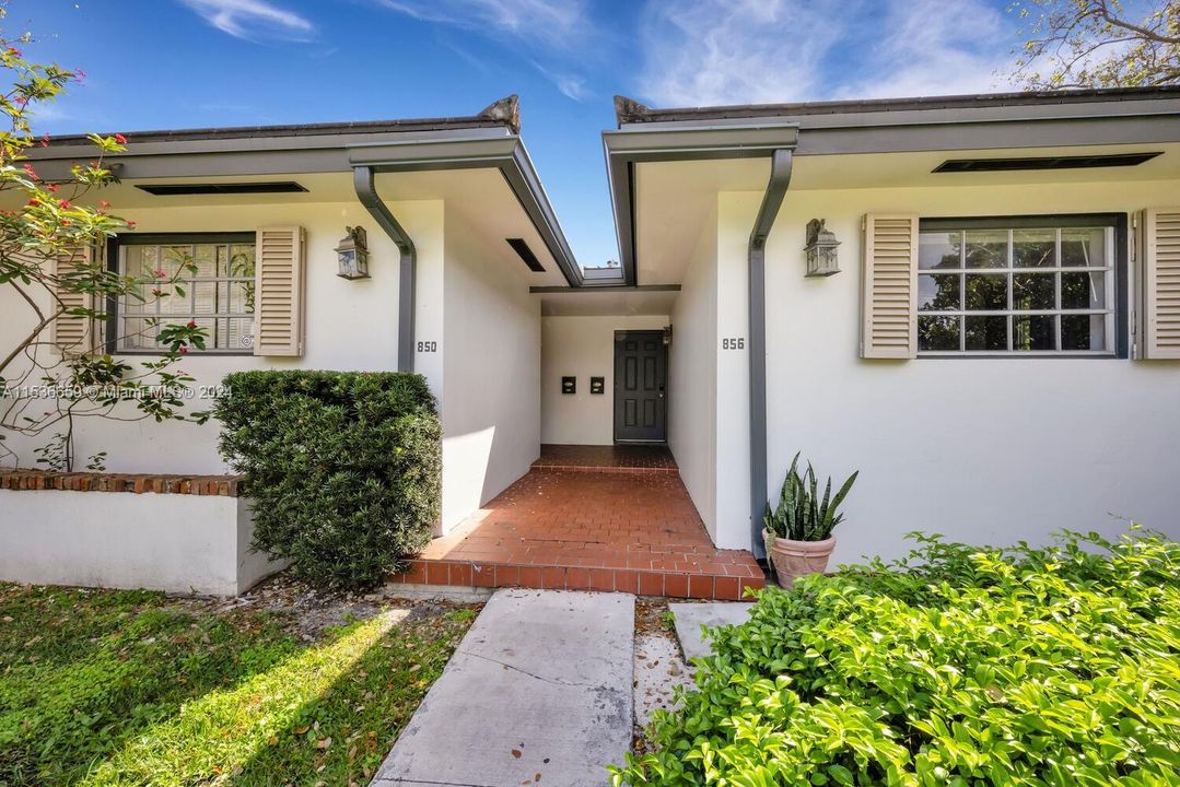 Recently Sold: $1,799,000 (0 beds, 0 baths, 3073 Square Feet)