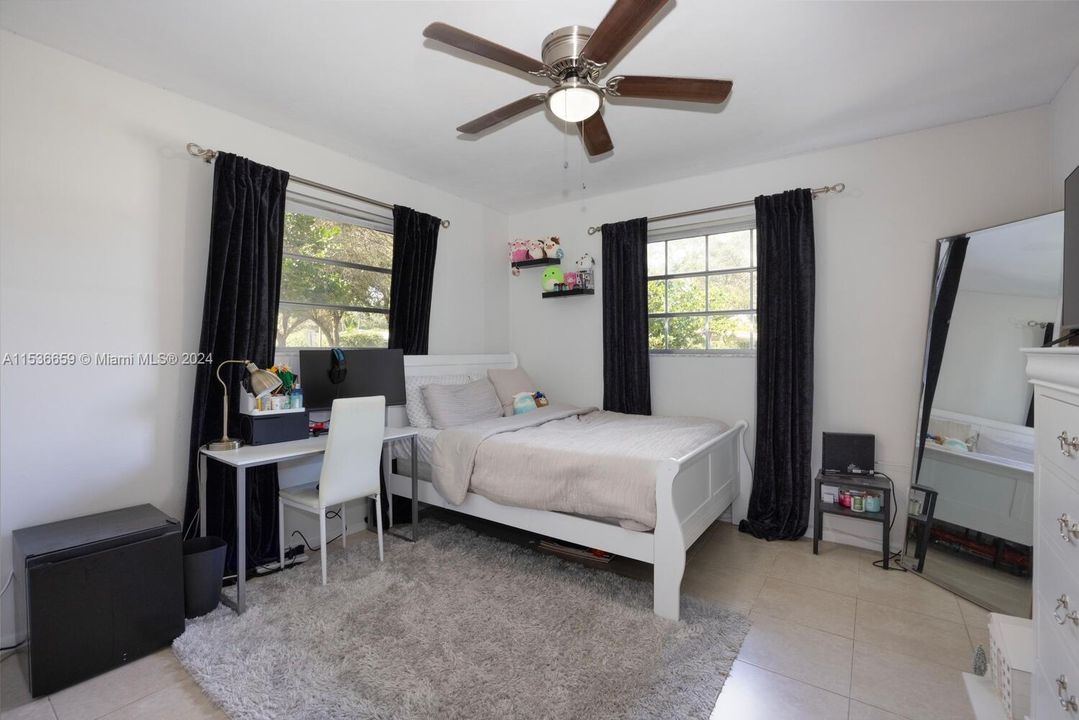 Recently Sold: $1,799,000 (0 beds, 0 baths, 3073 Square Feet)