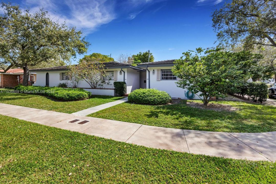 Recently Sold: $1,799,000 (0 beds, 0 baths, 3073 Square Feet)