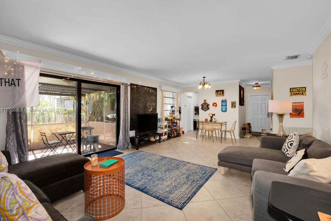 Recently Sold: $1,799,000 (0 beds, 0 baths, 3073 Square Feet)