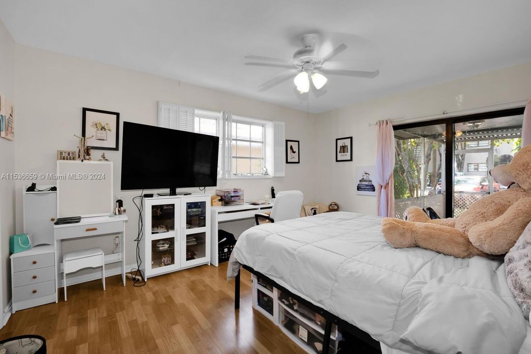 Recently Sold: $1,799,000 (0 beds, 0 baths, 3073 Square Feet)