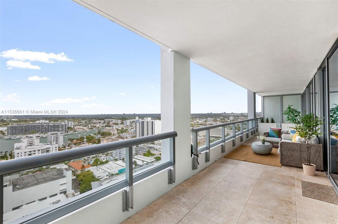 Active With Contract: $9,500 (2 beds, 2 baths, 1035 Square Feet)