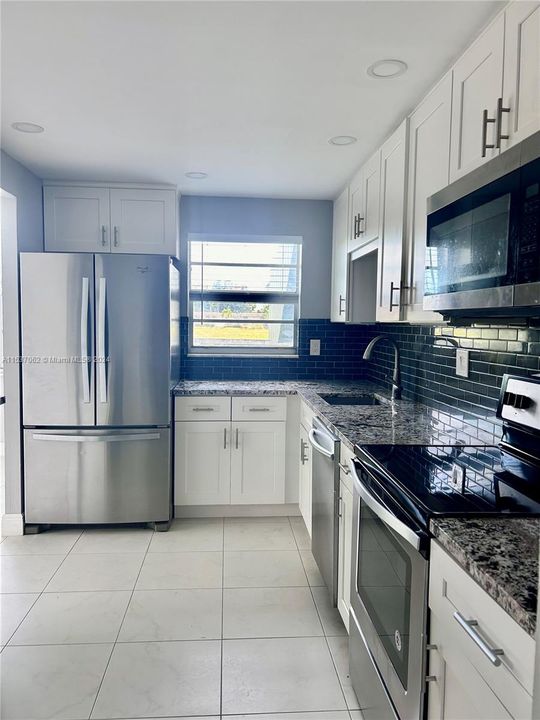 Vendido Recientemente: $255,000 (2 camas, 2 baños, 1040 Pies cuadrados)