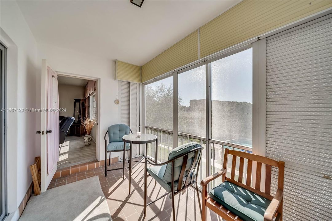 Active With Contract: $144,500 (2 beds, 2 baths, 1242 Square Feet)