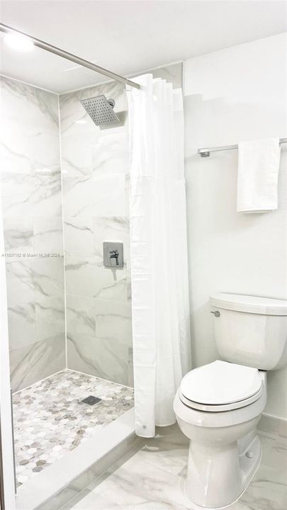 Recently Sold: $390,000 (2 beds, 2 baths, 1302 Square Feet)