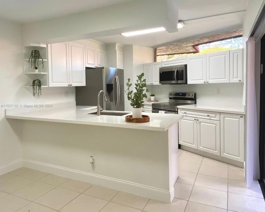 Recently Sold: $390,000 (2 beds, 2 baths, 1302 Square Feet)