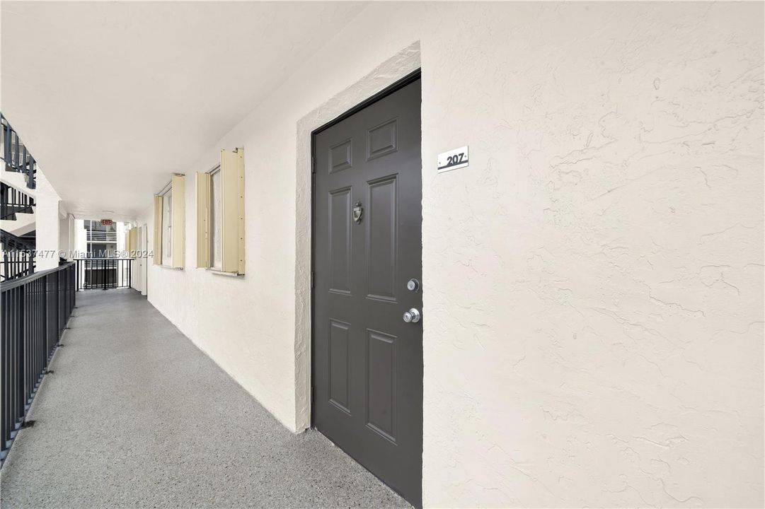 Vendido Recientemente: $210,000 (1 camas, 1 baños, 725 Pies cuadrados)