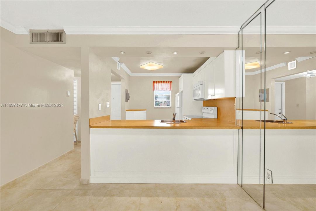 Vendido Recientemente: $210,000 (1 camas, 1 baños, 725 Pies cuadrados)