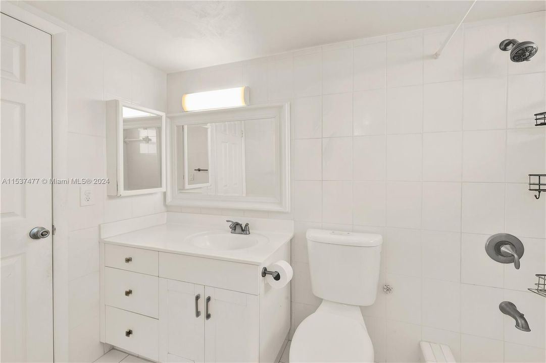 Vendido Recientemente: $210,000 (1 camas, 1 baños, 725 Pies cuadrados)