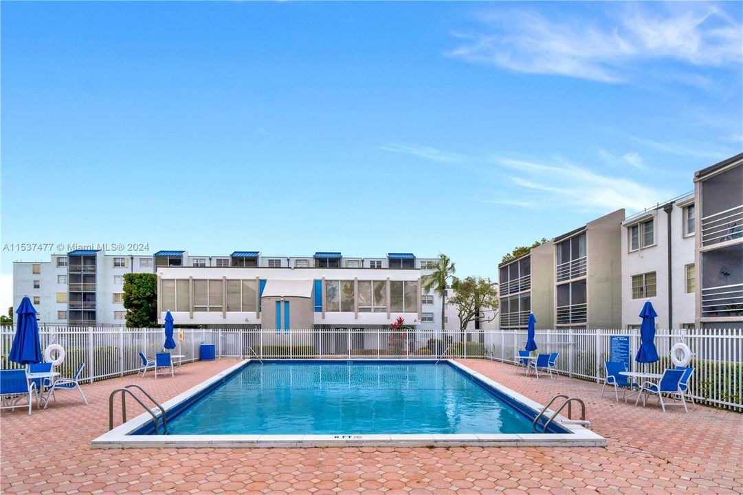 Vendido Recientemente: $210,000 (1 camas, 1 baños, 725 Pies cuadrados)