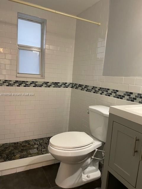 Recently Sold: $800,000 (0 beds, 0 baths, 2048 Square Feet)