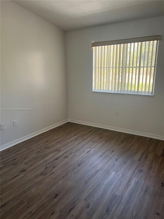 Recently Rented: $2,050 (3 beds, 2 baths, 1024 Square Feet)