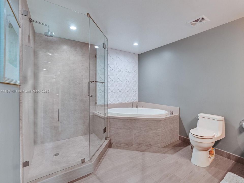 待售: $1,175,000 (2 贝兹, 2 浴室, 1575 平方英尺)