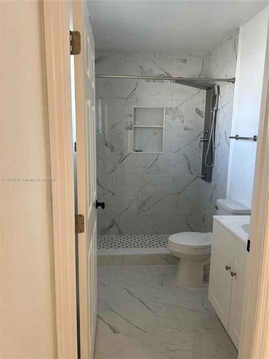 Recently Rented: $2,900 (3 beds, 2 baths, 1283 Square Feet)