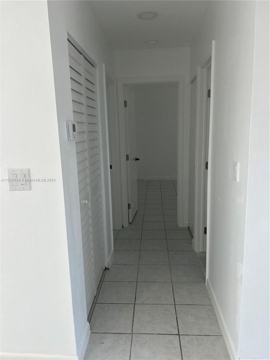 Recently Rented: $2,900 (3 beds, 2 baths, 1283 Square Feet)