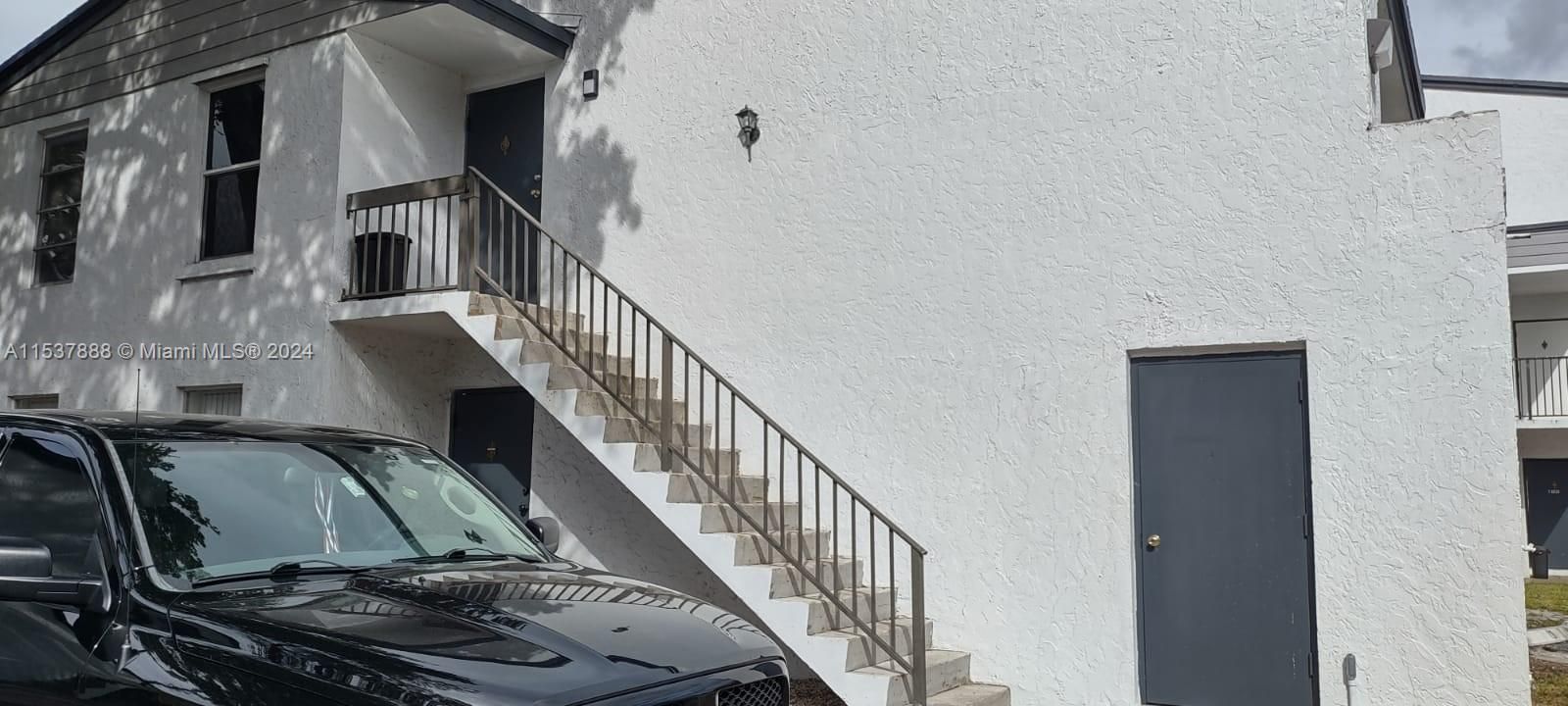 Recently Rented: $1,600 (1 beds, 1 baths, 800 Square Feet)