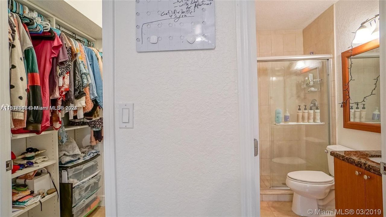 Recently Rented: $3,000 (3 beds, 2 baths, 1269 Square Feet)