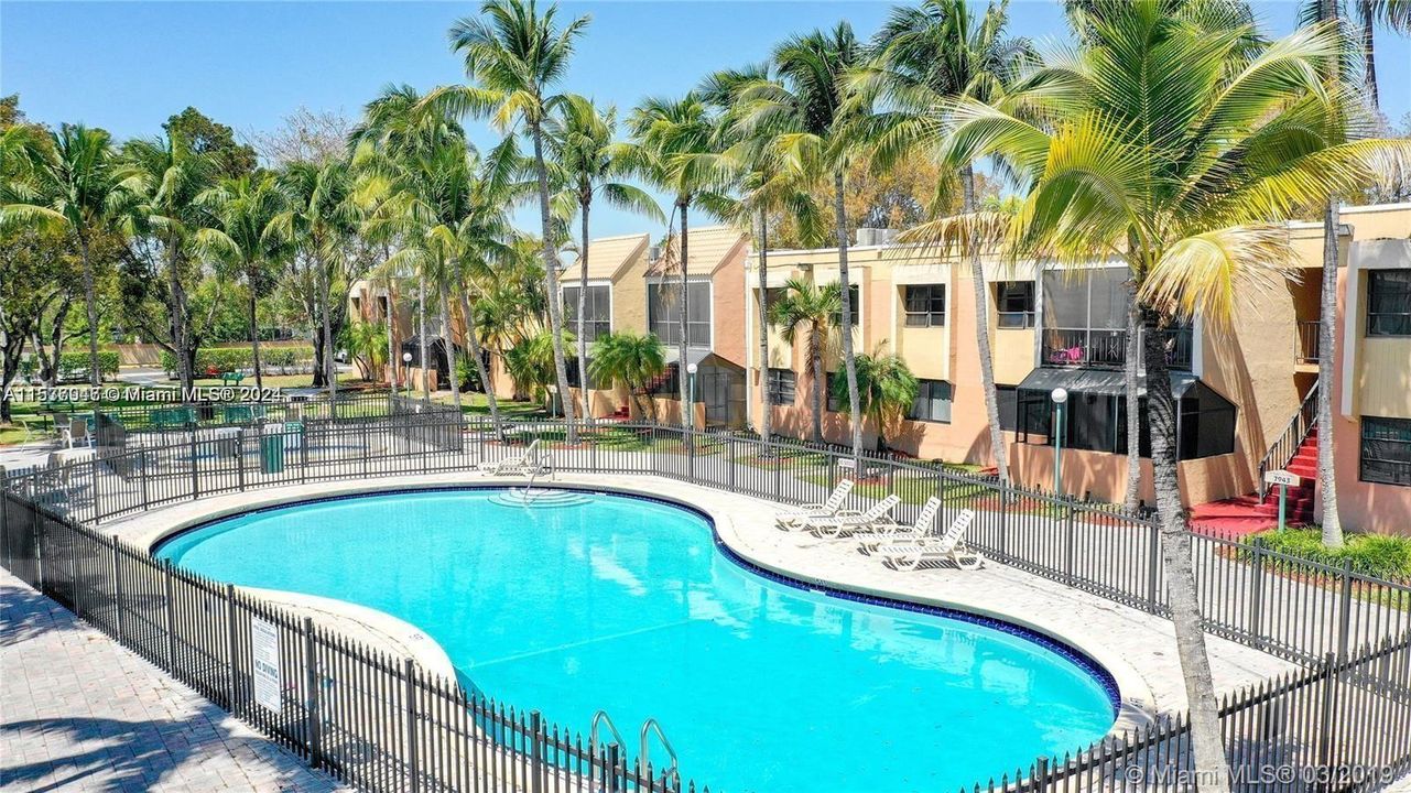 Recently Rented: $3,000 (3 beds, 2 baths, 1269 Square Feet)