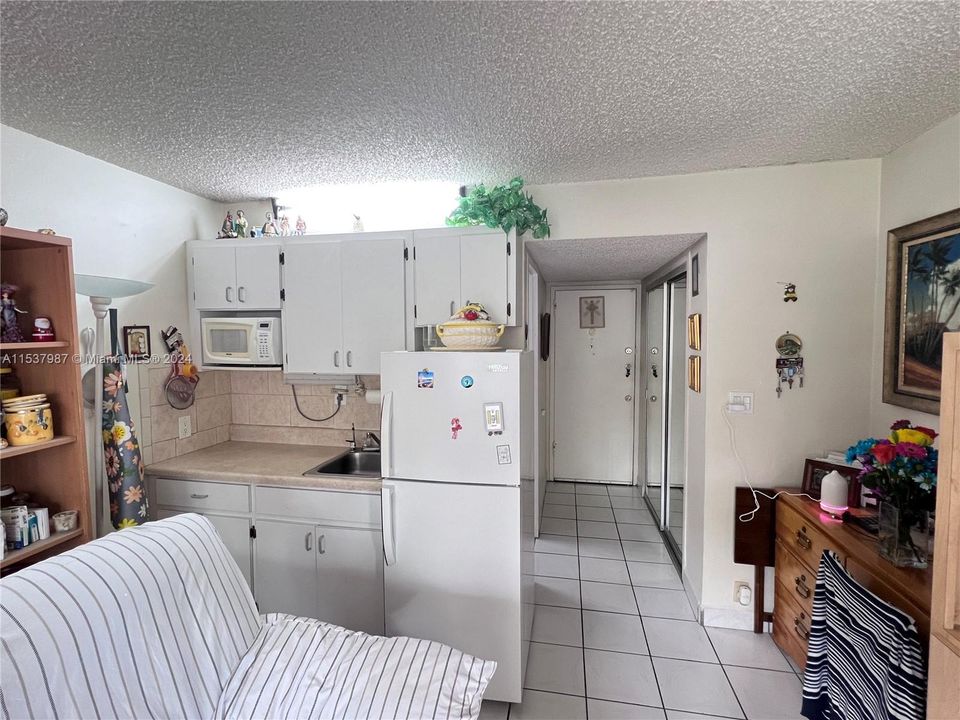 For Sale: $105,000 (0 beds, 1 baths, 25163 Square Feet)