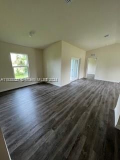 For Rent: $2,500 (3 beds, 2 baths, 2000 Square Feet)