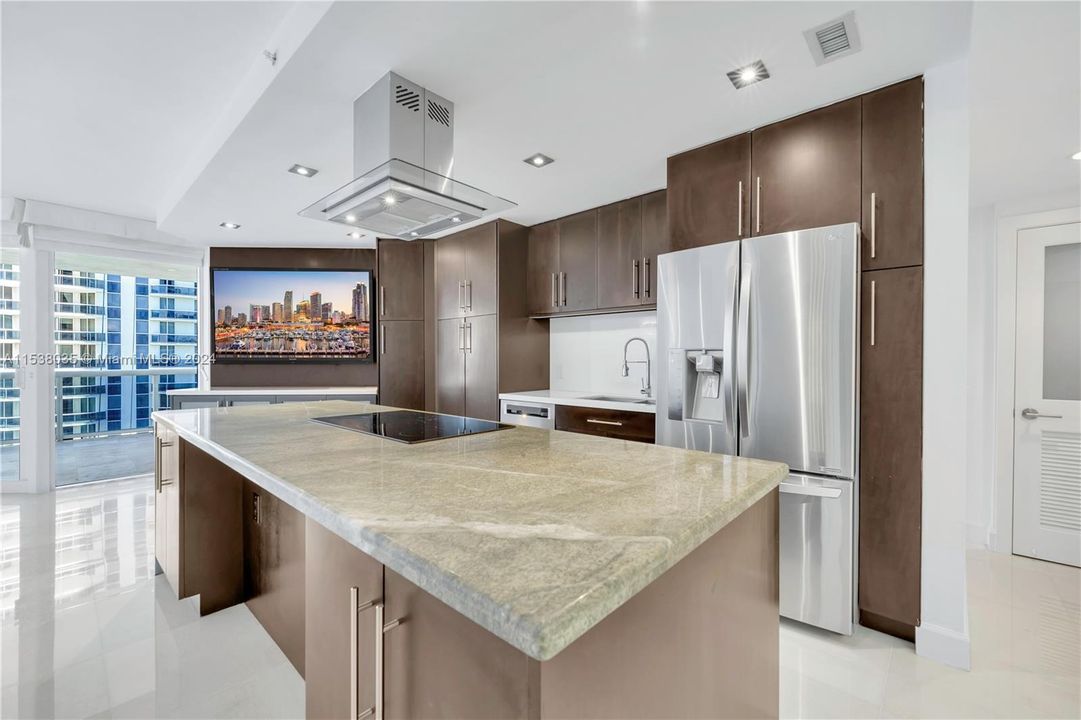 Recently Rented: $8,500 (2 beds, 2 baths, 1550 Square Feet)